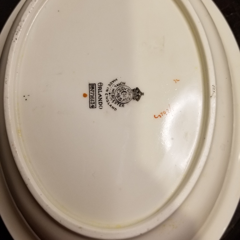 2 Vintage Royal Worcester Made in England Orlando Pattern Serving Bowls - Picture 9 of 12